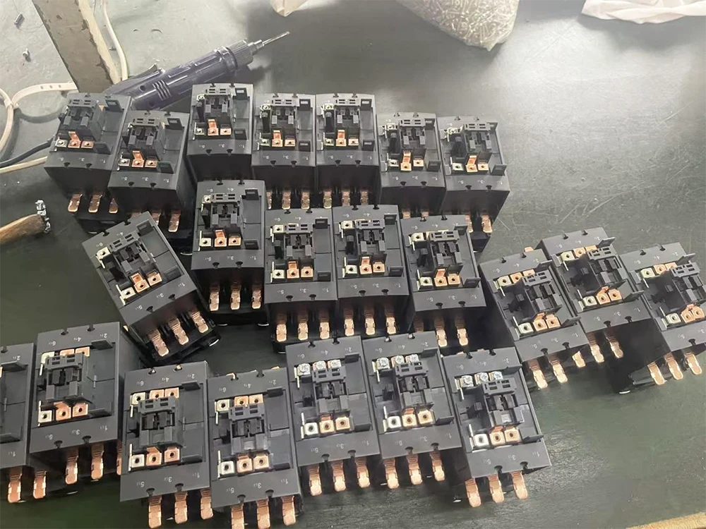 LC1-DT60A AC Magnetic Contactor 4P 18.5KW 60A 1NO+1NC